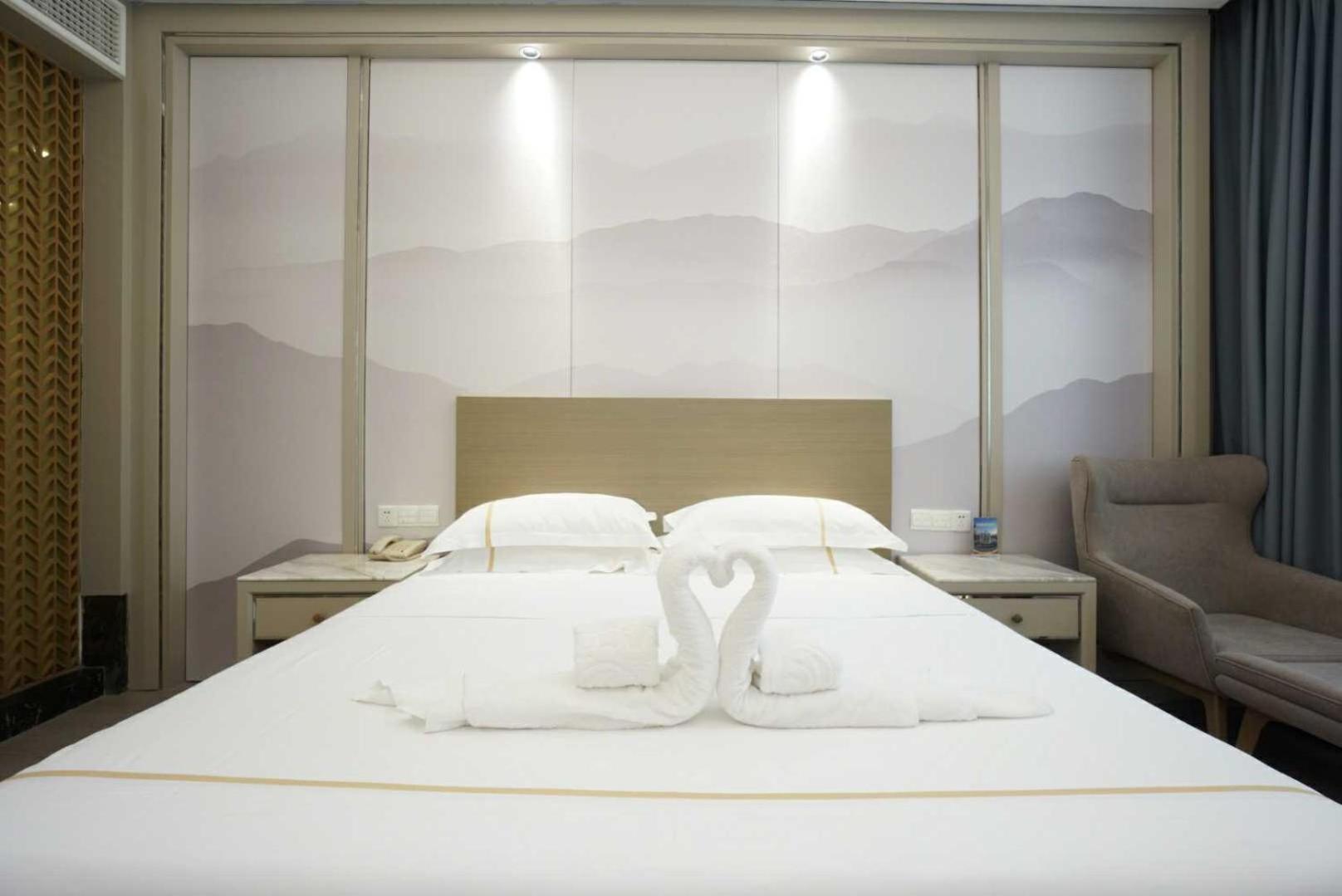 Jin-Tai Holiday Hotel Leshan Esterno foto