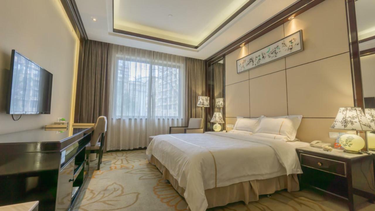 Jin-Tai Holiday Hotel Leshan Esterno foto
