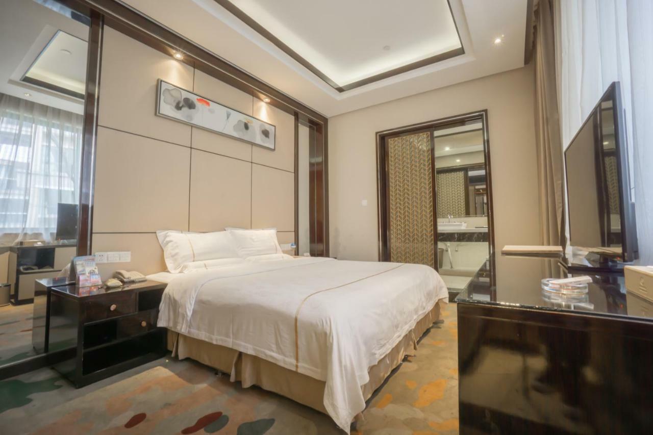 Jin-Tai Holiday Hotel Leshan Esterno foto